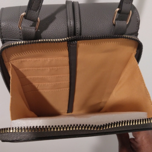 🔥5/$20 NWT CROSSBODY HANDBAG - Picture 2 of 3